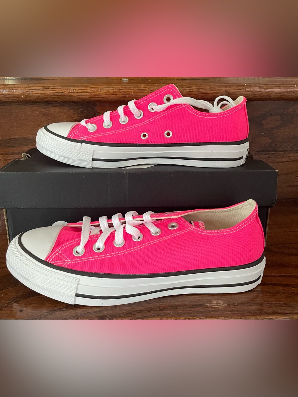 Converse Chuck Taylor All Star Low Hyper Pink Wmns 7 NEW In Box Retired 170157